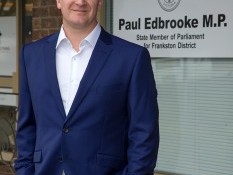 paul-edbrooke-003-233x349